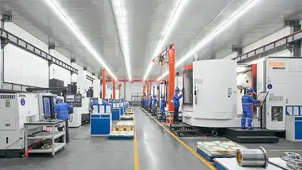 Centros de mecanizado de cinco ejes